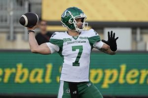 Trevor Harris, Roughriders apareció 4-0 Fable en línea contra Stampeders