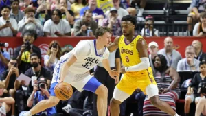 Así fue el debut de Cooper Flagg con Dallas Mavericks en la Summer season League ante Los Angeles Lakers | Wearing News Spain