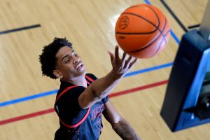 “20+ carga de la temporada de ganancias”: los seguidores de Syracuse reaccionan como el hijo de Carmelo Anthony, Kiyan Anthony, se ocupa antes de entrenar que el debut escolar