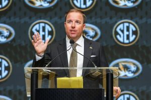 El entrenador de Missouri propone 30 equipos para CFP, quiere un comité NIX