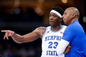 Áreas de la NCAA Memphis Basketball, Softbol en Libertad Condicional