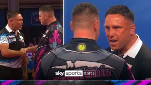 World Matchplay Darts: Gerwyn Impress y Daryl Gurney Clash tras partido relleno de rigidez!