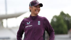 La entrenadora de Inglaterra, Charlotte Edwards, está ‘viendo el desarrollo’ mientras construye en la dirección de la Copa Mundial