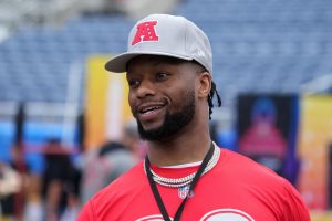Archivo: Texans RB Joe Mixon (Foot) sale más de una semana