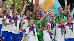 Inglaterra Mujeres Folsas 1-1 España Mujeres (Inglaterra Catch 3-1 en penaltis): Chloe Kelly hace historia nuevamente mientras las leonas protegen el título europeo