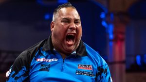 Gamers Championship Darts: el jugador holandés Jermaine Wattimena asegura el título de calificación de PDC de soltera con la victoria sobre Lukas Wenig