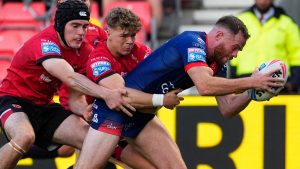 Salford 12-74 Hull KR: Robins Reclamo Victoria de la liga regordeta sobre los asediados demonios morados