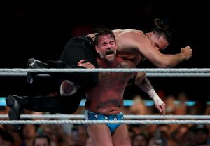 Por qué Seth Rollins se cobró después de que CM Punk ganó el Campeonato Mundial de Peso Pesado en WWE SummerSlam