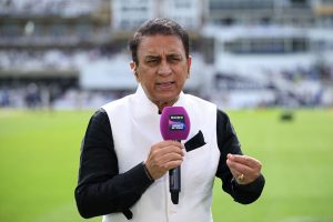 Sunil Gavaskar involucra a la tripulación de transmisión con una melodía patriótica después de la India Ganing in Eng vs Ind 2025 5th Check [reloj]