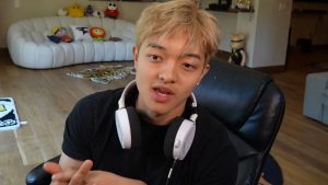 “Eso es apropiado”: Jasontheween responde después de que Chat de Twitch lo llama por sonreír mientras se dirige a la salida de PlaqueBoymax del clan Faze