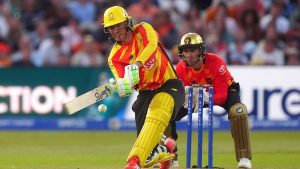 The Cien 2025: Trent Rockets comienza la campaña con victoria sin esfuerzo sobre Birmingham Phoenix