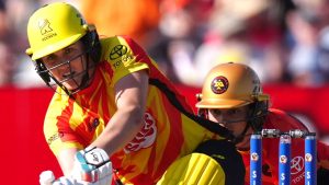 The Cien: La mitad del siglo de Nat Sciver-Brunt está disponible en la causa de la causa de Trent Abrumados por Birmingham Phoenix