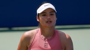Emma Raducanu pierde ante el mundo #1 Aryna Sabalenka en una leyenda de tres horas en Cincinnati comenzando en tercera ronda