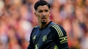 Gary Neville dice que el hombre Utd desea un portero, sin embargo, ¿encajaría Emi Martínez o Gianluigi Donnarumma?