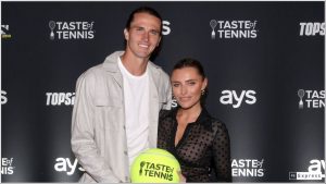La amiga de Alexander Zverev, Sophia Thomalla, sale para explorar la novela York antes que su campaña de EE. UU.