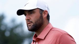 Campeonato de gira: Scottie Scheffler dos de ventaja como Russell Henley Cards 9-bajo Ronda de apertura de 61 en East Lake