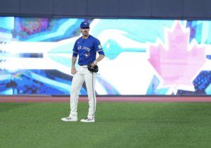 Toronto Blue Jays simplemente tropezó con su as de playoffs en Shane Bieber | Deadspin.com