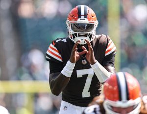 Deadspin | Lista: Browns lanzará QB Tyler Huntley