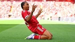 ¿Quién es Rio Ngumoha? La flamante figura juvenil de Liverpool que le dio una victoria agónica vs. Newcastle | Wearing News Spain