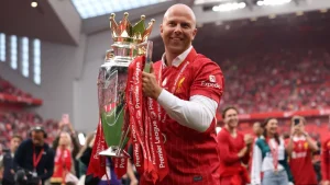 La razón por la que el DT de Liverpool no pudo ver un gol de su equipo ante Newcastle | Wearing Information Spain