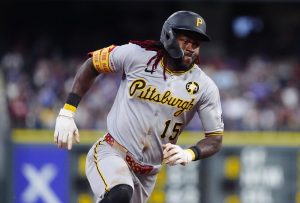 Deadspin | Los piratas restablecen de Oneil Cruz, DFA LHP Andrew Heaney