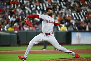 “Bien podría por casualidad distante, ha sido un Dodger”; “Transferencia sólida” – Seguidores divididos cuando Aroldis Chapman aterriza reciente acuerdo de los Sox Pink para 2026
