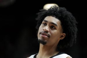 Deadspin | Revisiones: el novato de los Spurs, Dylan Harper, tiene tratamiento quirúrgico de pulgar