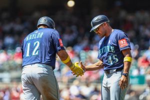 Deadspin | Ronda de MLB: Marineros Bash 5 jonrones en 18-2 Rout of Braves
