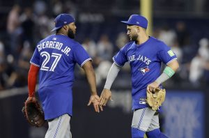 “Ambos cuelgan lucharon” – Bo Bichette se abre en la relación con Vladimir Guerrero Jr.