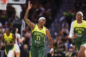 Deadspin | Storm produce un regreso dramático, Valkyries de borde para reclamar el área de cierre de playoffs