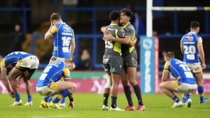 Leeds Rhinos 8-16 Catalans Dragones: la agradable liga de la liga de Brad Arthur en la segunda liga de las esperanzas de la luz de