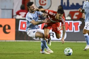 Deadspin | Las esperanzas de playoffs de NYCFC Dent Fireplace con 3-1 Victoria