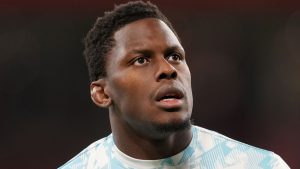 MARO ITOJE: Capitán de Inglaterra no puede entrenar mientras Owen Farrell se pierde en el equipo de entrenamiento