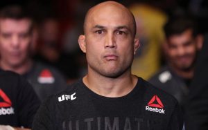 Según los informes, el icono de UFC BJ Penn arrestado por quinta vez este año después de violar la pronunciación de restricción ordenada por la corte