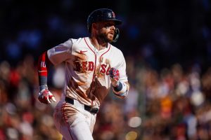 Deadspin | Aferrándose a la disciplina de comodín restante, la serie de entrega de los Medias Púrpuras en Tampa