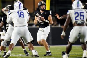 Deadspin | No. 20 Vanderbilt pone 70 propiedades beneficiosas en la disputa de Georgia en derrota