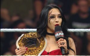 Match de ensueño entre Stephanie Vaquer y 28-Trescientos sesenta y cinco días de puestos en gran título provocado en Raw después de Wrestlepalooza 2025