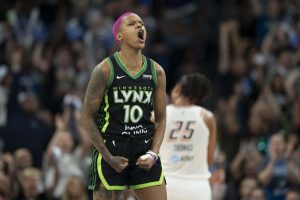 Deadspin | Courtney Williams lleva a Lynx a la batalla Sport 2 con Mercury