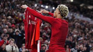 Hugo Ekitike Red Card: Liverpool Boss Arne Slot infeliz para perder hacia adelante para el transbordador de Crystal Palace después de que ‘Troly’ se envíe