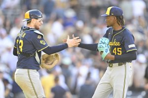 Deadspin | Preserva a los cerveceros El control remoto del barrido, cambie a Brink of No. 1 Seed vs. Padres