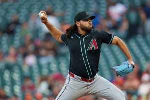 Deadspin | RHP Nabil Crismatt designado para la asignación por D-Backs