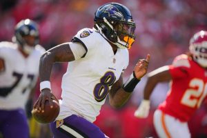 Deadspin | Ravens QB Lamar Jackson (isquiotibiales) sale de recreación vs. Chiefs