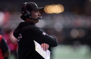Deadspin | OC Zac Robinson en el centro de atención cuando los Falcons entran en la semana