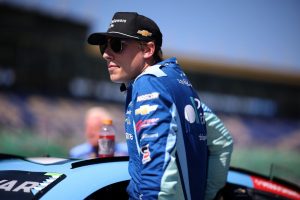 Horas después de la bomba de NASCAR Swish, Carson Hocevar dispositivos Un objetivo de donación de $ 50,000 correspondiente es la circulación de residencias