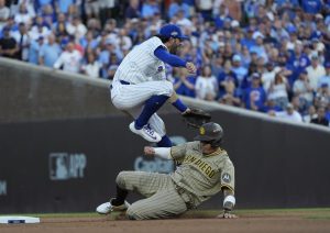 Deadspin | Los Cachorros ganan de Padres, alcanzan a los cerveceros en NLDS en NLDS