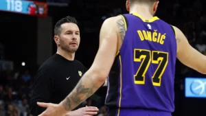 Luka Doncic se ajusta a una estrategia ‘antinatural’ de JJ Redick | Sporting Files Spain