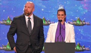 Triple H y Stephanie McMahon se topan como “egoísta”, dice WWE Ancient (irregular)
