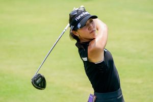 Lydia Ko posa en traje de baño carmesí toda la trama hasta las vacaciones con el esposo en medio de LPGA Destroy