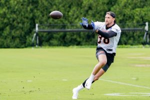 “Cojeando a Zac Taylor en Green Bay”: los fanáticos de los Bengals reaccionan cuando el TE Mike Gesicki sufre una lesión importante contra los Packers en la Semana 6