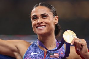 Sydney McLaughlin-Levrone posa para una marca de miles de millones de dólares después de su éxito en el Campeonato Mundial de Atletismo